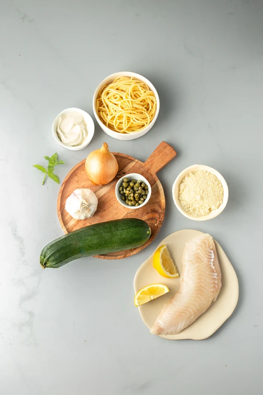 Spaghettis au cabillaud et à la courgette et sauce crémeuse