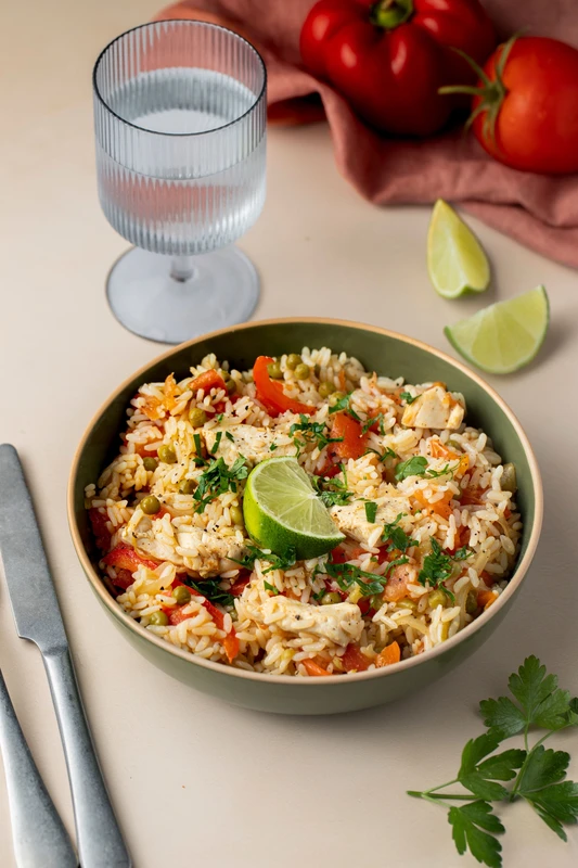 Riz au poulet et légumes façon wok