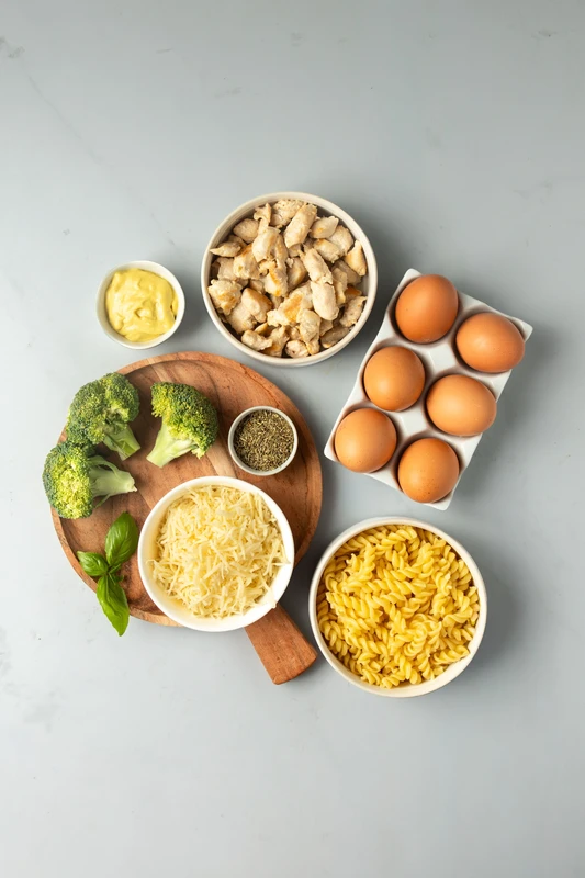 Gratin de pâtes au poulet et brocoli